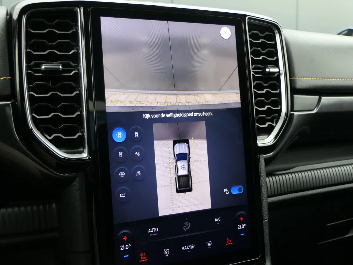 Wildtrak 2.3 PHEV | Power Rollertop | Camera | Stoelverwarming | CarPlay/Android Auto | Leder | Trekhaak