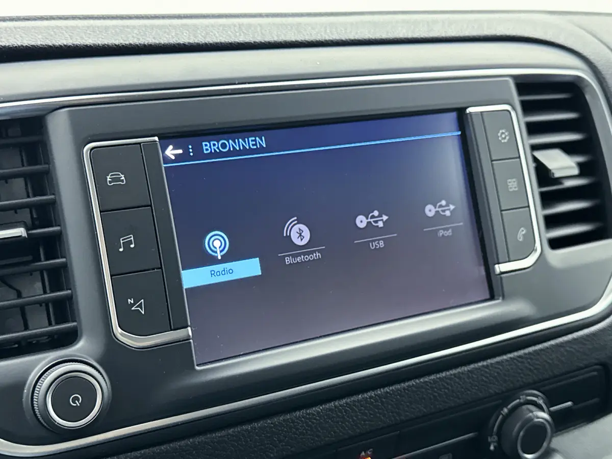 1.5 BlueHDI 100 Long Premium Navigatie Camera Cruise control