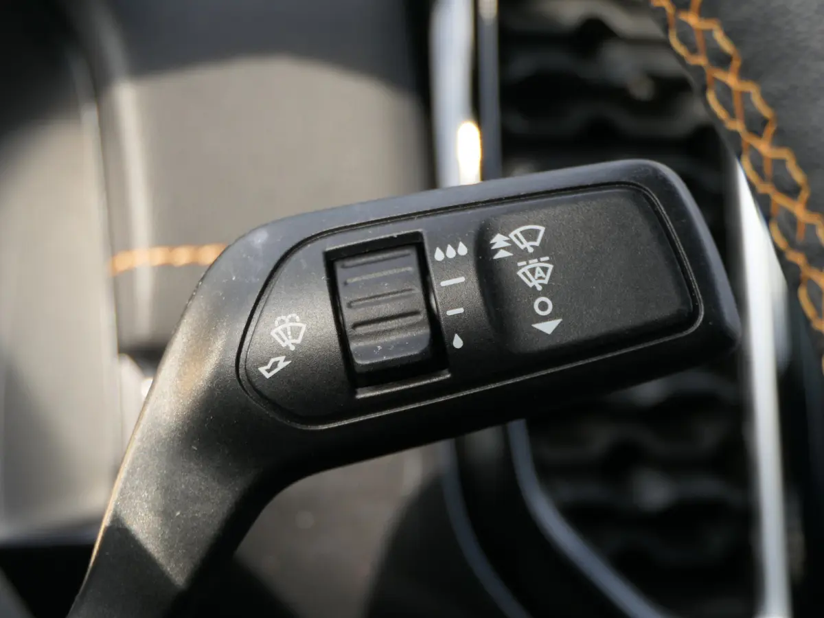 Wildtrak 2.3 PHEV | Power Rollertop | Camera | Stoelverwarming | CarPlay/Android Auto | Leder | Trekhaak