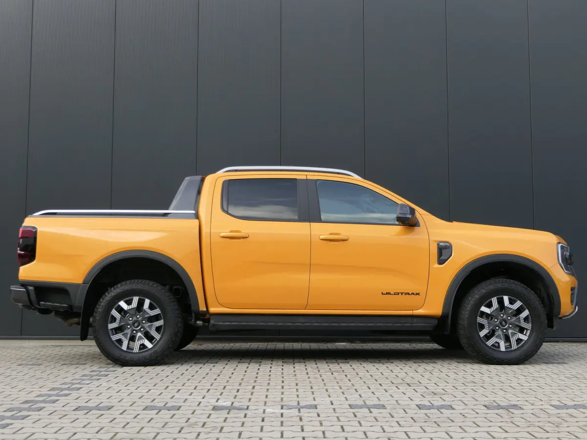 Wildtrak 2.3 PHEV | Power Rollertop | Camera | Stoelverwarming | CarPlay/Android Auto | Leder | Trekhaak