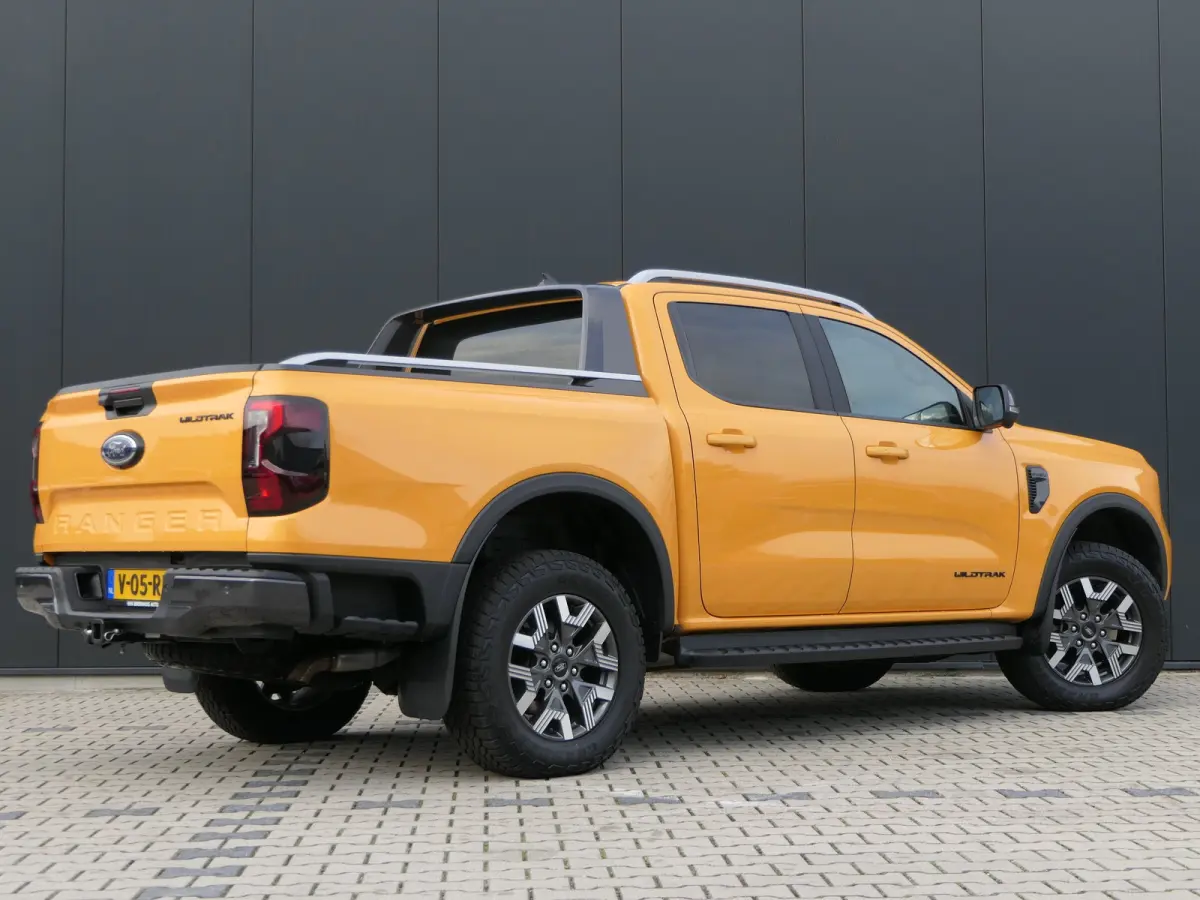 Wildtrak 2.3 PHEV | Power Rollertop | Camera | Stoelverwarming | CarPlay/Android Auto | Leder | Trekhaak