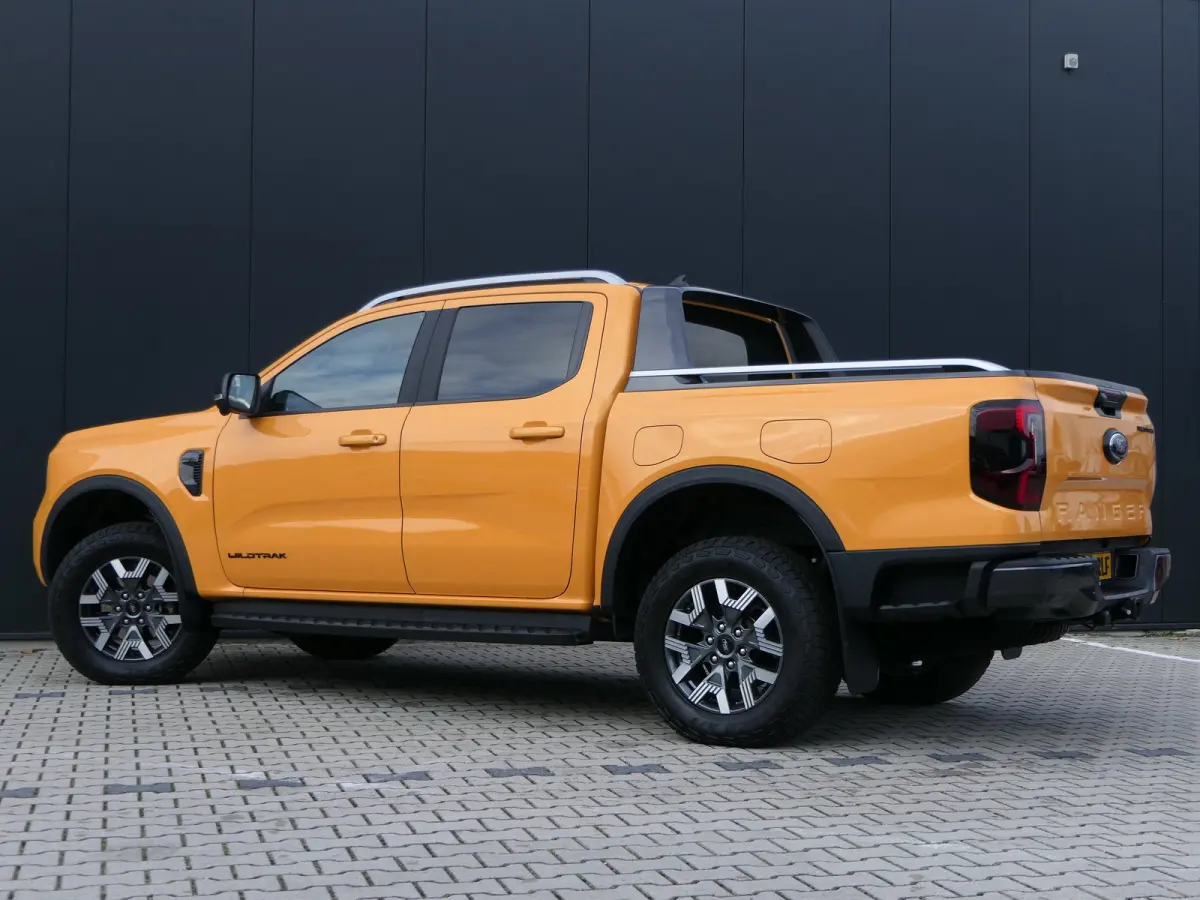 Wildtrak 2.3 PHEV | Power Rollertop | Camera | Stoelverwarming | CarPlay/Android Auto | Leder | Trekhaak