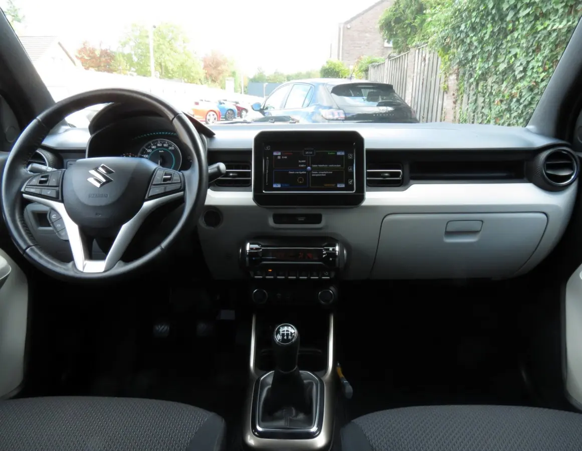1.2 Stijl Smart Hybrid | 1e EIGENAAR | STOELVERWARMING | GROOT SCHERM | ACHTERUITRIJCAMERA | CRUISE CONTROL | NAVI |
