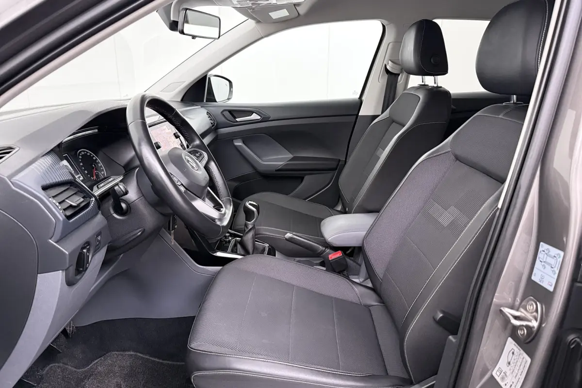 1.0 TSI Sport Half-Lederen Sportstoelen Carplay LMV 17"