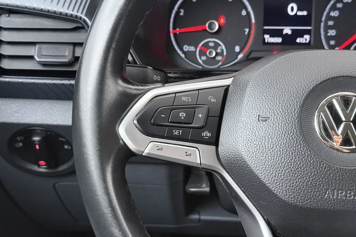 1.0 TSI Sport Half-Lederen Sportstoelen Carplay LMV 17"
