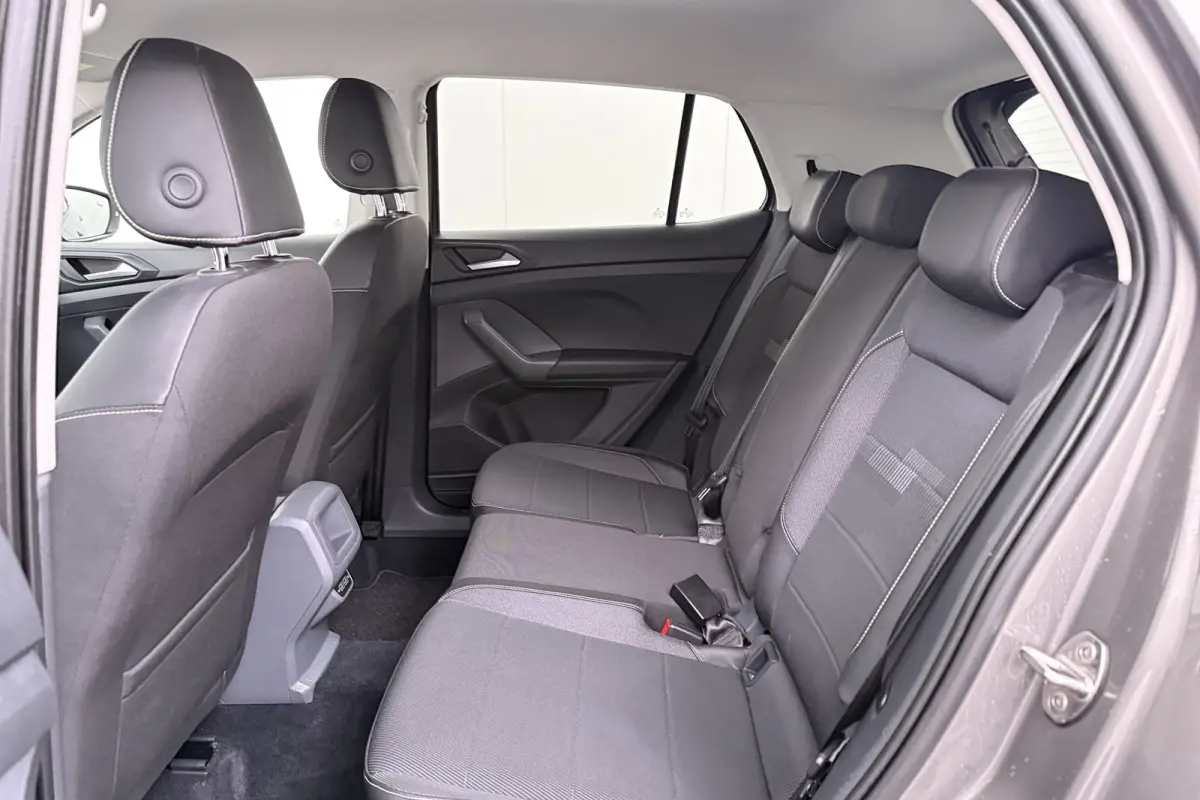 1.0 TSI Sport Half-Lederen Sportstoelen Carplay LMV 17"