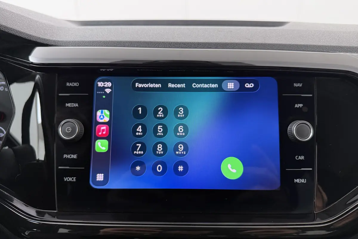 1.0 TSI Sport Half-Lederen Sportstoelen Carplay LMV 17"