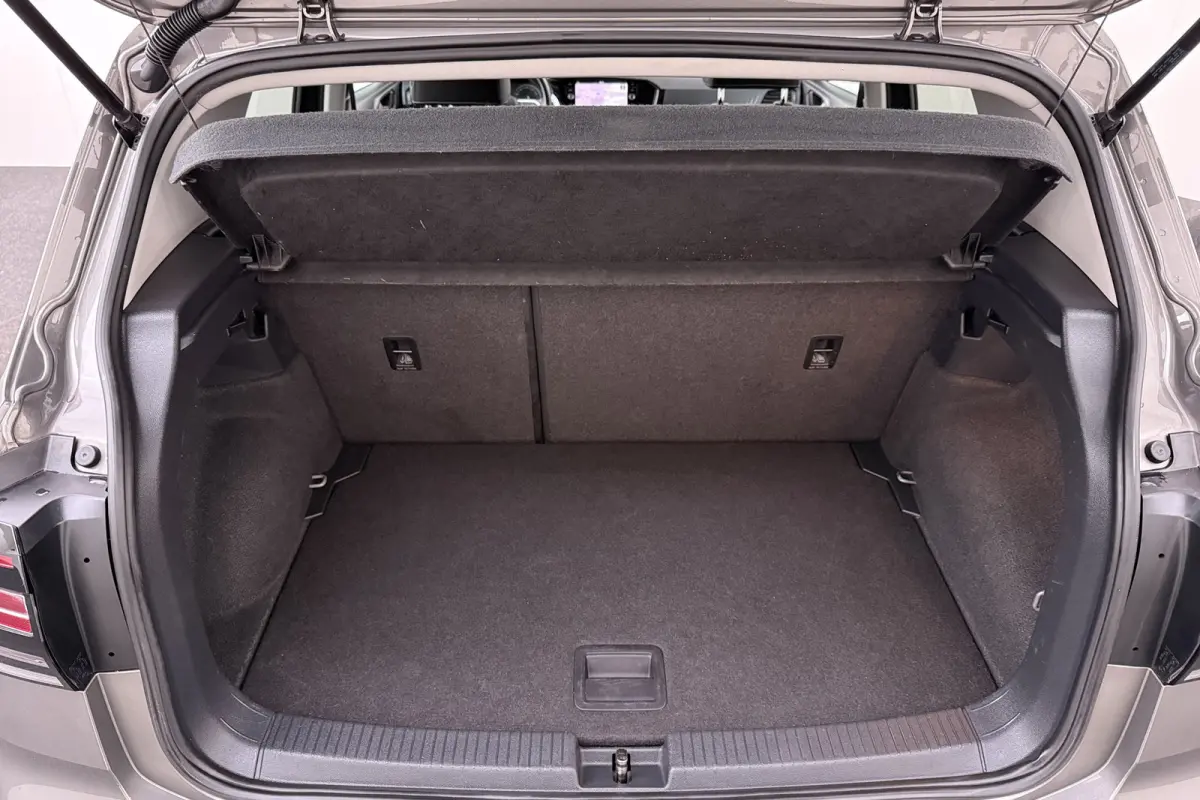 1.0 TSI Sport Half-Lederen Sportstoelen Carplay LMV 17"