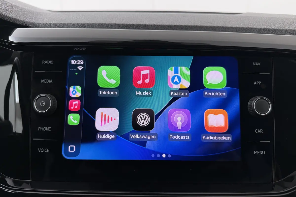 1.0 TSI Sport Half-Lederen Sportstoelen Carplay LMV 17"