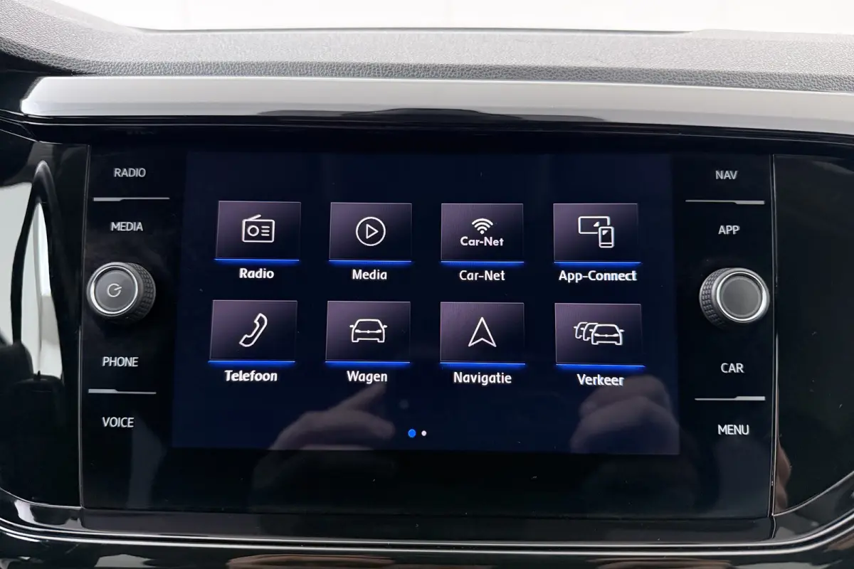 1.0 TSI Sport Half-Lederen Sportstoelen Carplay LMV 17"