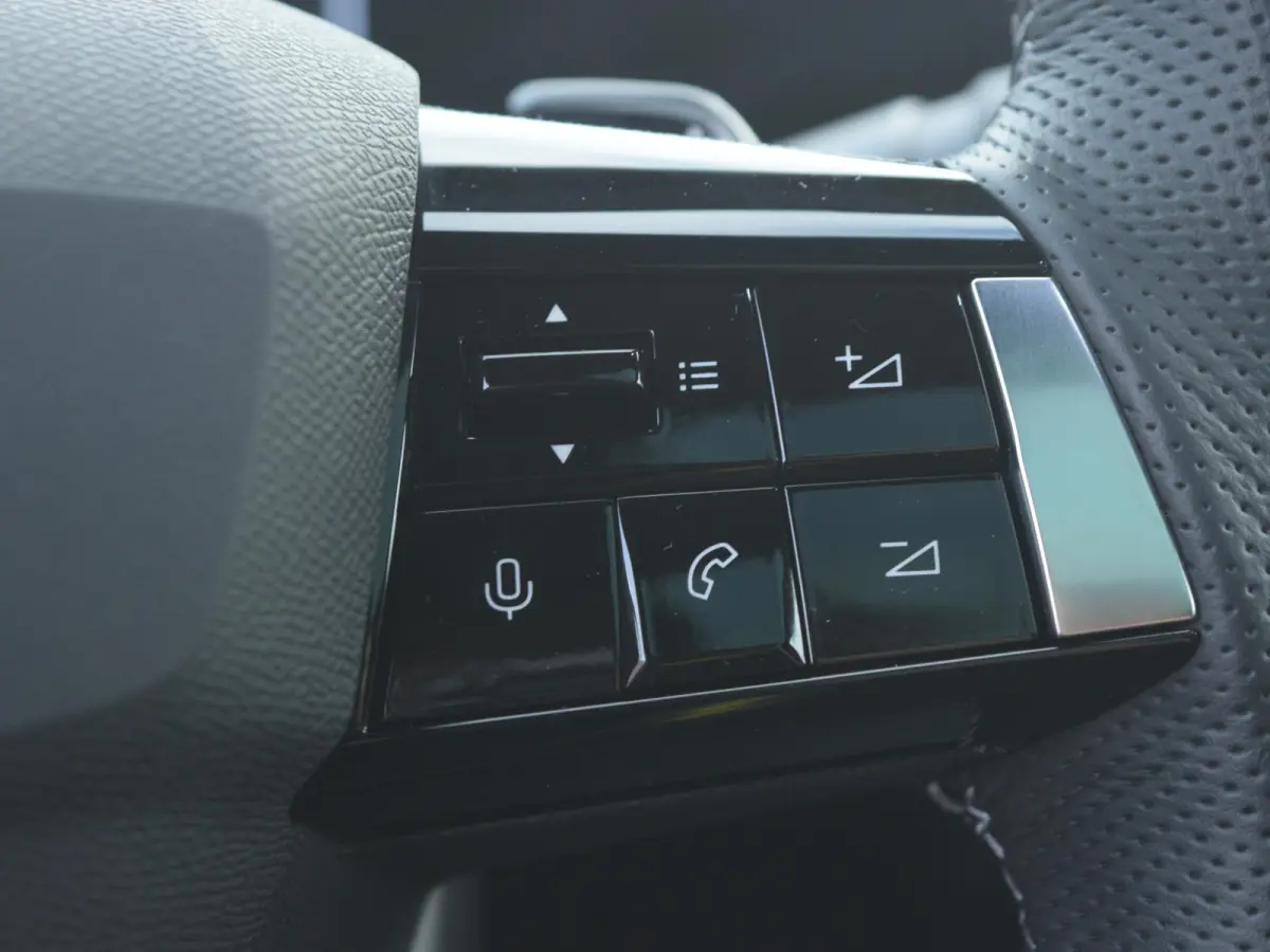 1.2 Turbo Hybrid Ultimate Schuifdak l Apple Carplay/Android Auto l keyless entry