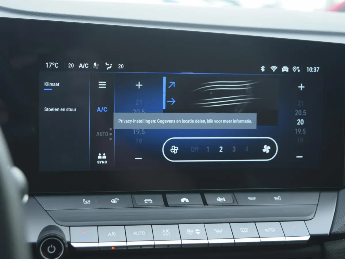 1.2 Turbo Hybrid Ultimate Schuifdak l Apple Carplay/Android Auto l keyless entry