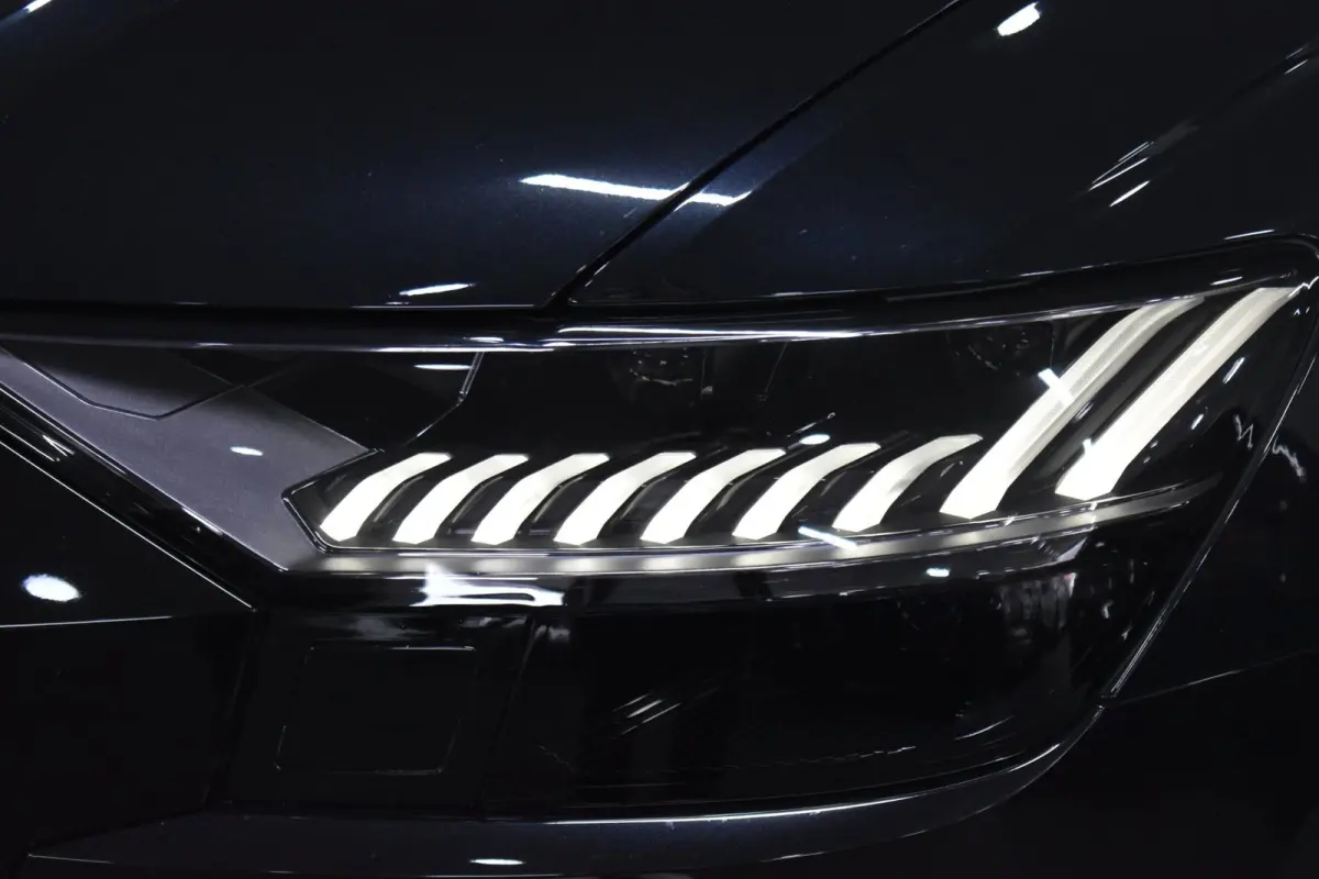 60 TFSI e quattro S-Line Competition 462pk | AKRAPOVIC | CARBON | MASSAGE