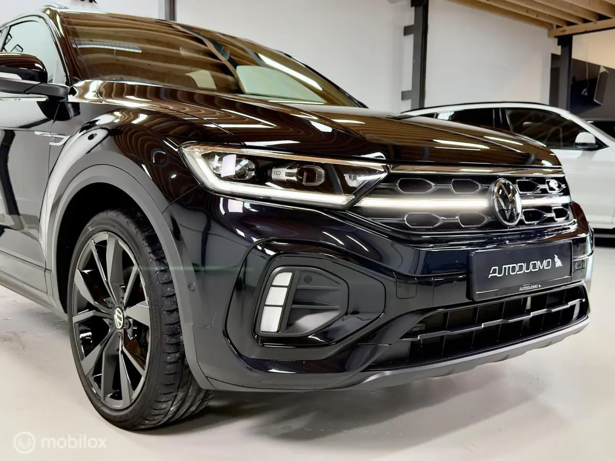 1.5 TSI R-Line | Pano | IQ Matrix | Black Style | 19" | Stuurverwarming | Camera | Sfeer | Travel Assist | ACC | Leder dash | Elektrische achterklep