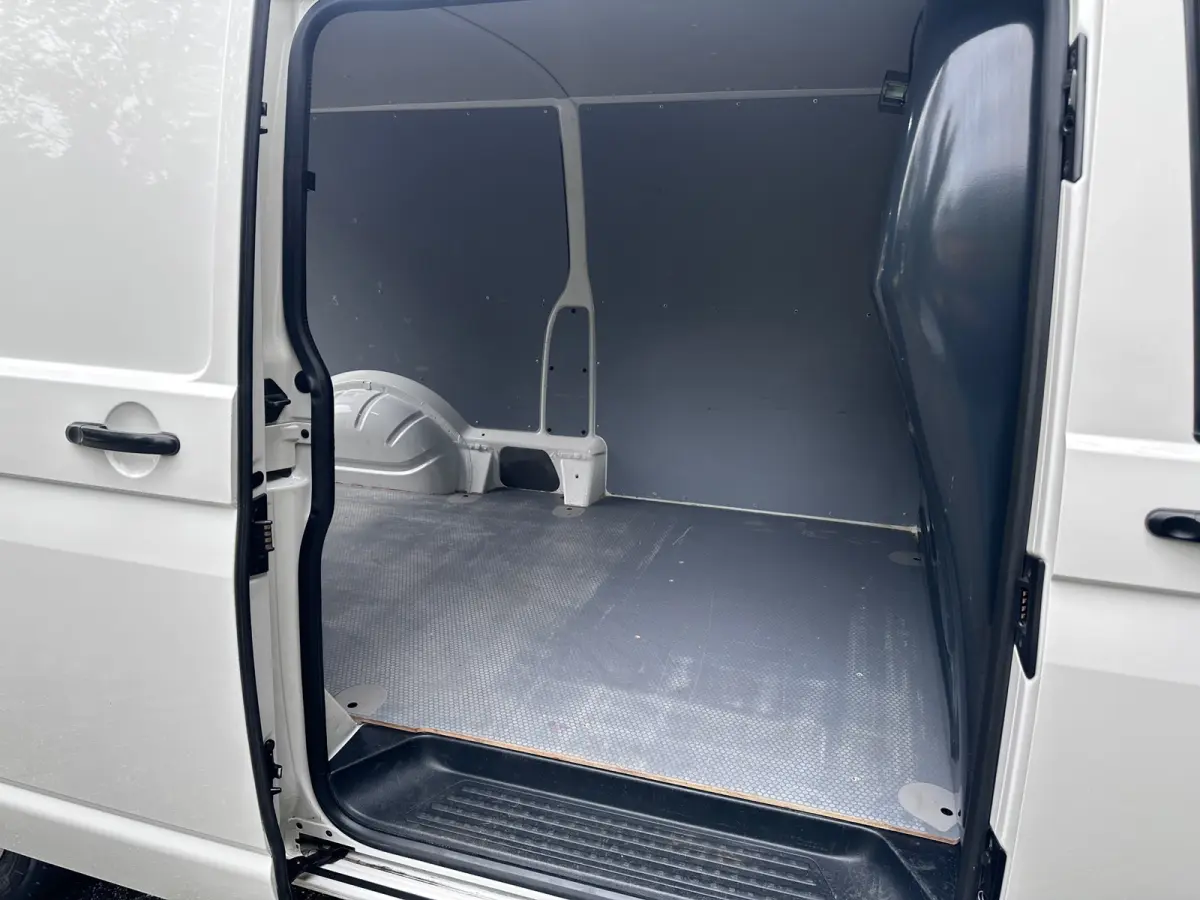 2.0 TDI L2H1 28 110PK | AIRCO | NAVI | PDC | Cruise Control | DAB+