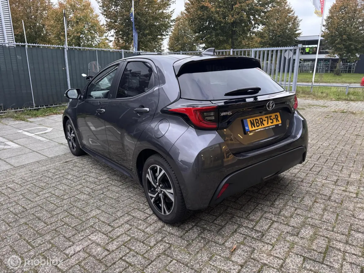 1.5 Hybrid Dynamic / carplay / actief cruise controle