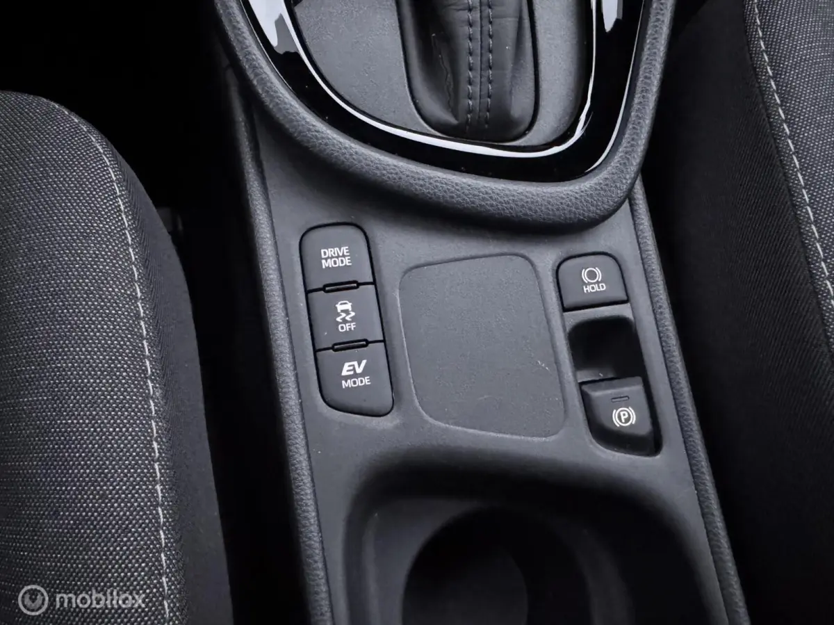 1.5 Hybrid Dynamic / carplay / actief cruise controle