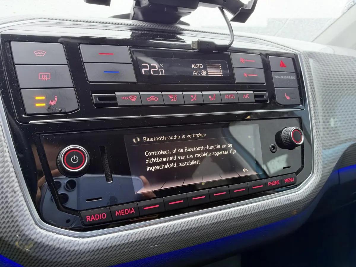 e-up! | Bluetooth | Stoelverwarming | Climate control | lichtmetalen velgen 15" |