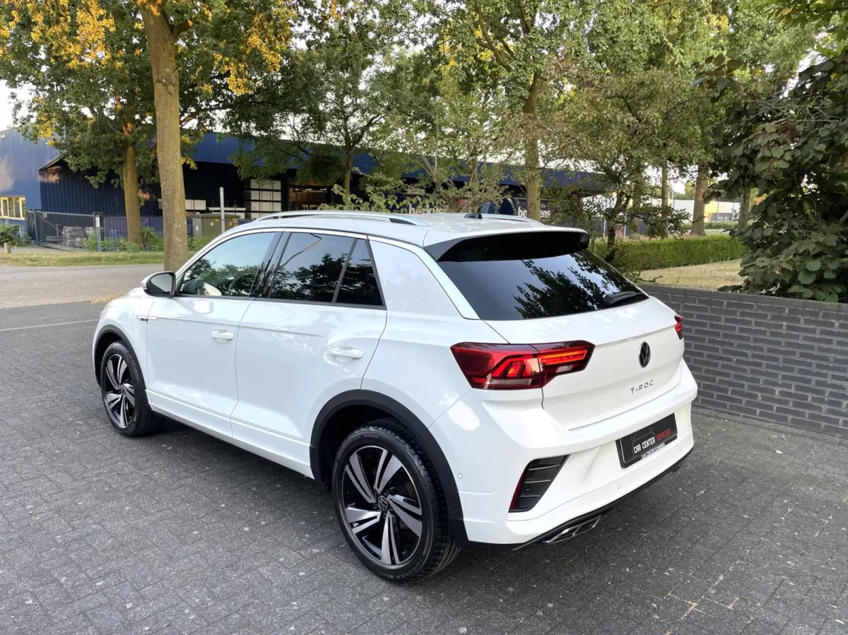 1.5 TSI R-Line/ Camera/ Massage/ IQ LED/ 18''LMV/ CarPlay