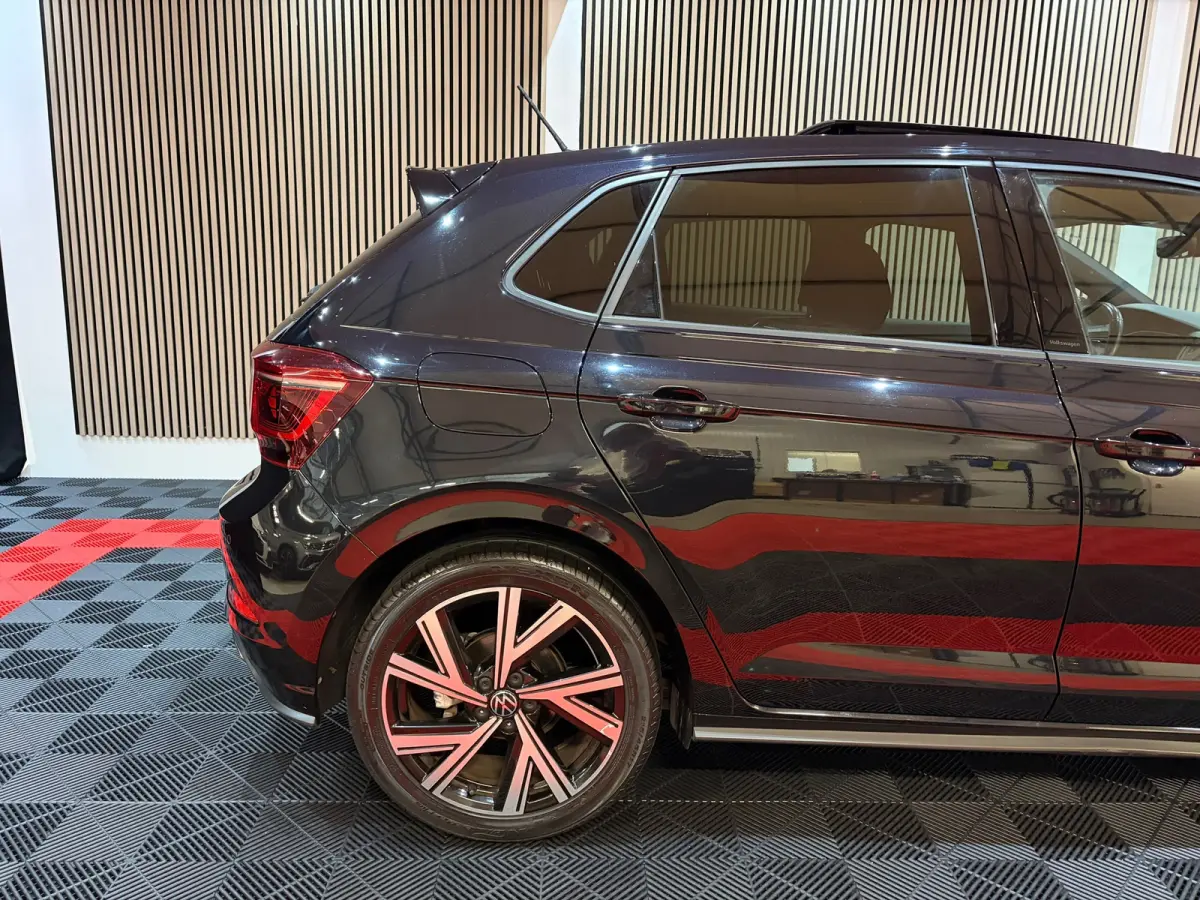 1.0 TSI R-Line Business originele km's Pano Navi Led IQ Lights