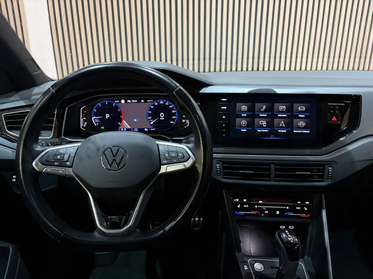 1.0 TSI R-Line Business originele km's Pano Navi Led IQ Lights