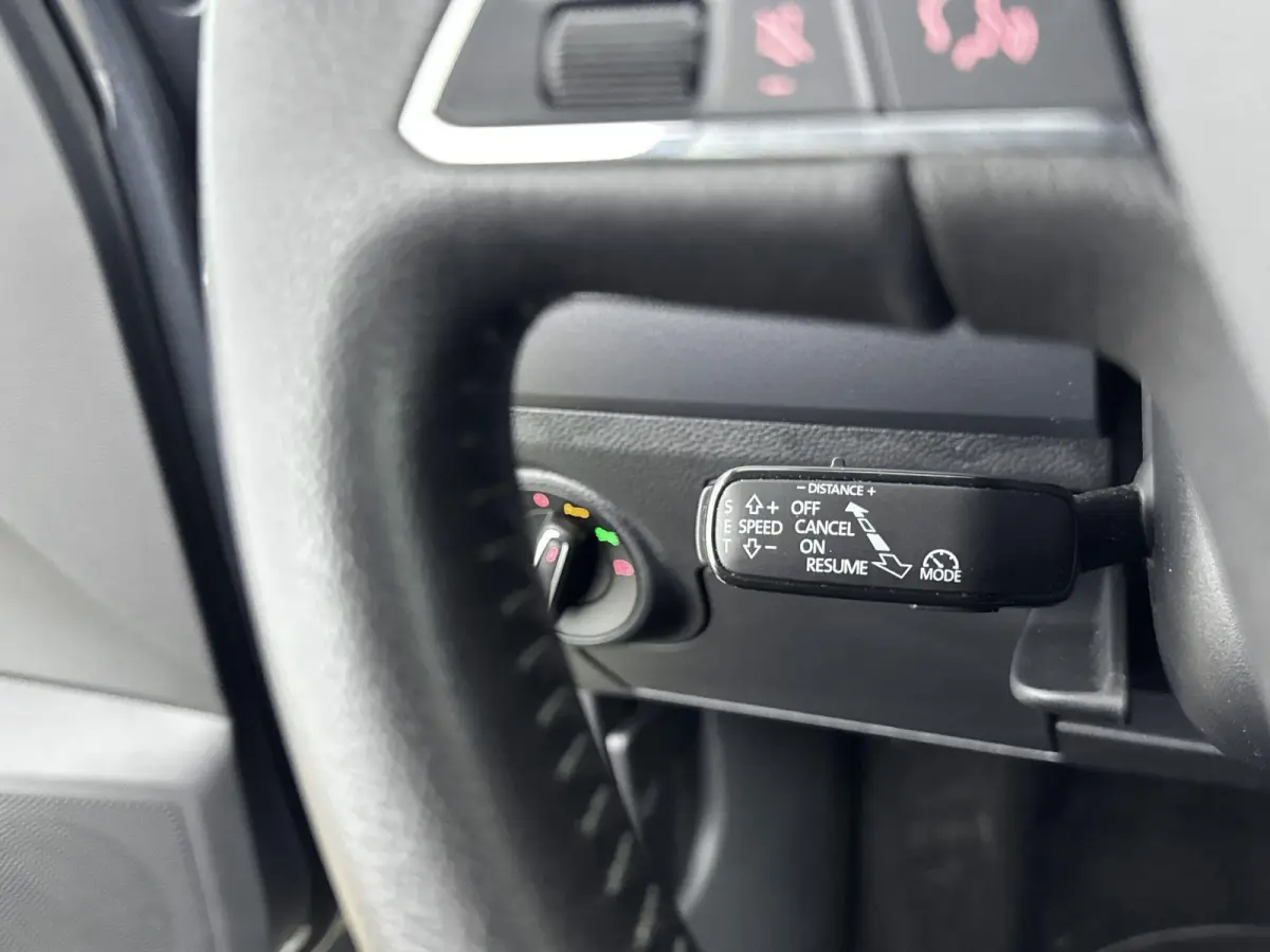 1.0 TSI Style Business Intense | ACC | Trekhaak | Achteruitrijcamera | Climate Control | Apple Carplay |