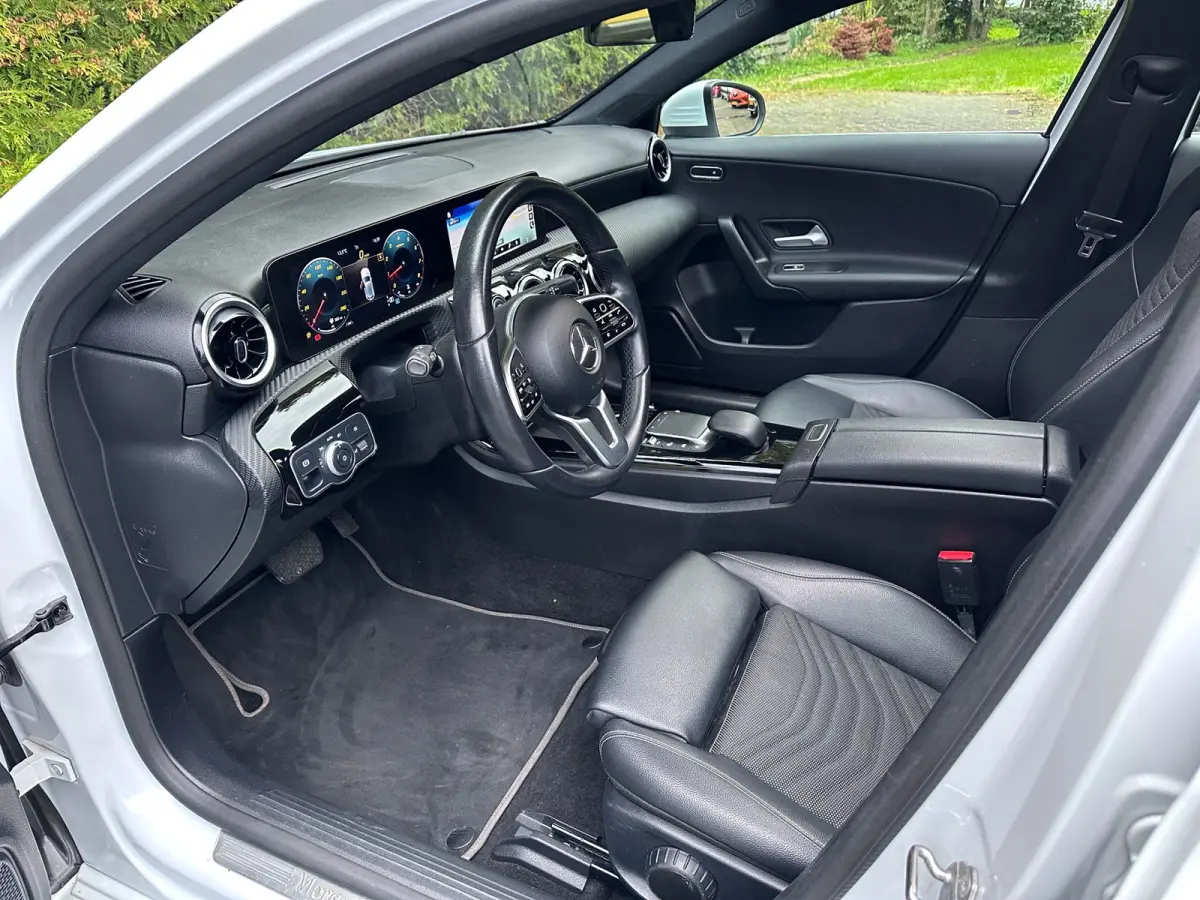 180 Business Solution 136PK | PANO | Parkeercamera | Apple/Android Carplay | Stoelverwarming