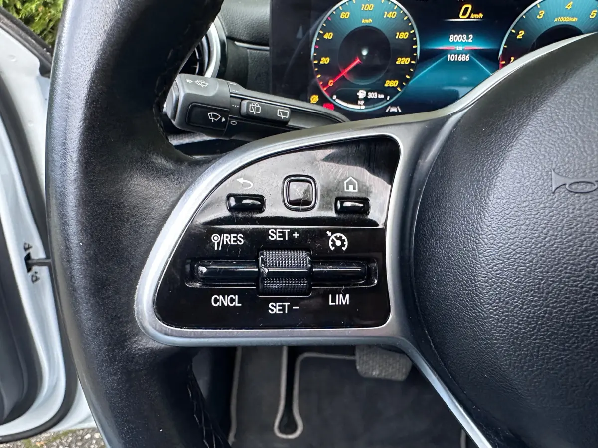 180 Business Solution 136PK | PANO | Parkeercamera | Apple/Android Carplay | Stoelverwarming