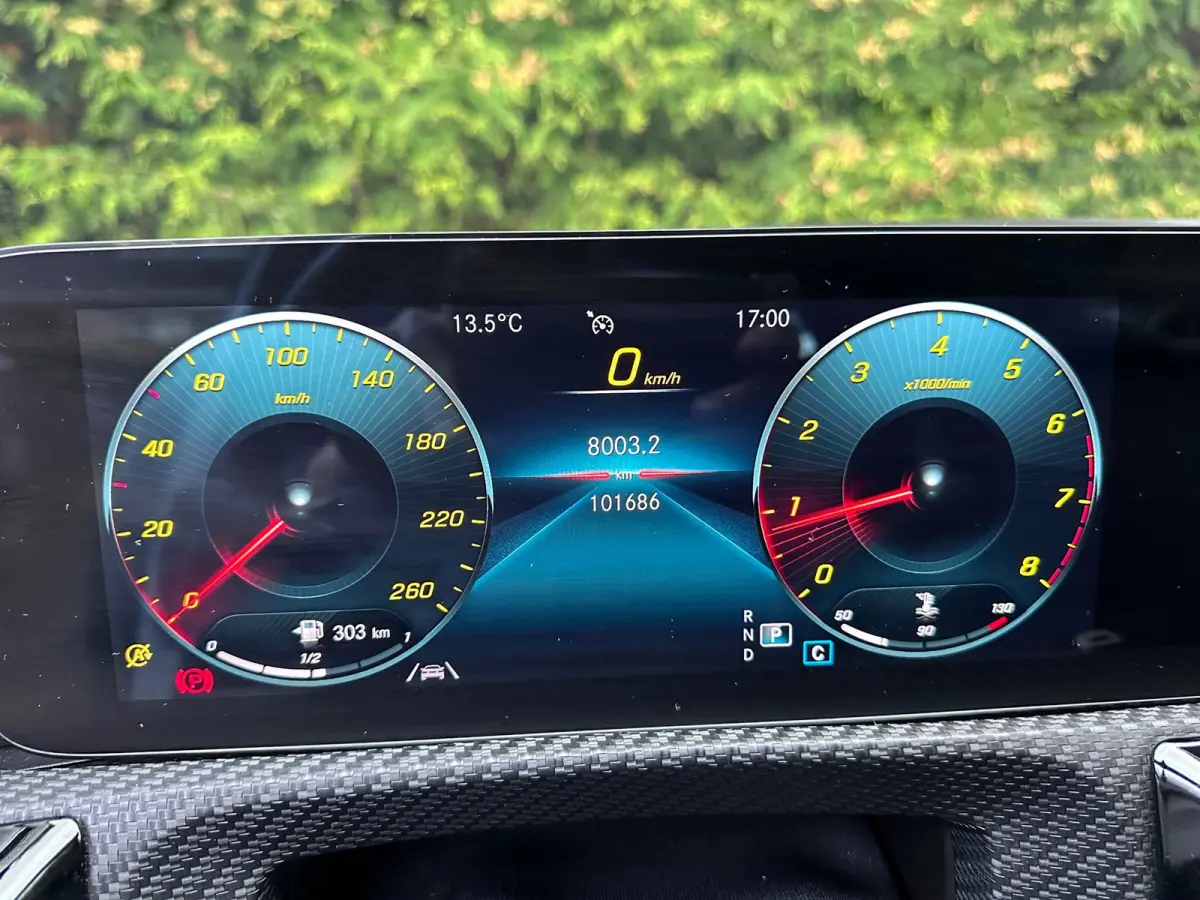 180 Business Solution 136PK | PANO | Parkeercamera | Apple/Android Carplay | Stoelverwarming