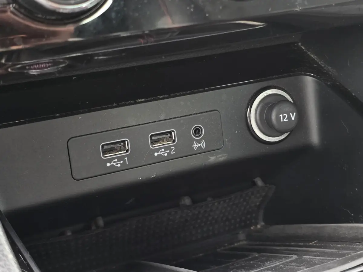 1.5 TSI FR Business Intense LED/360 Cam/Keyless