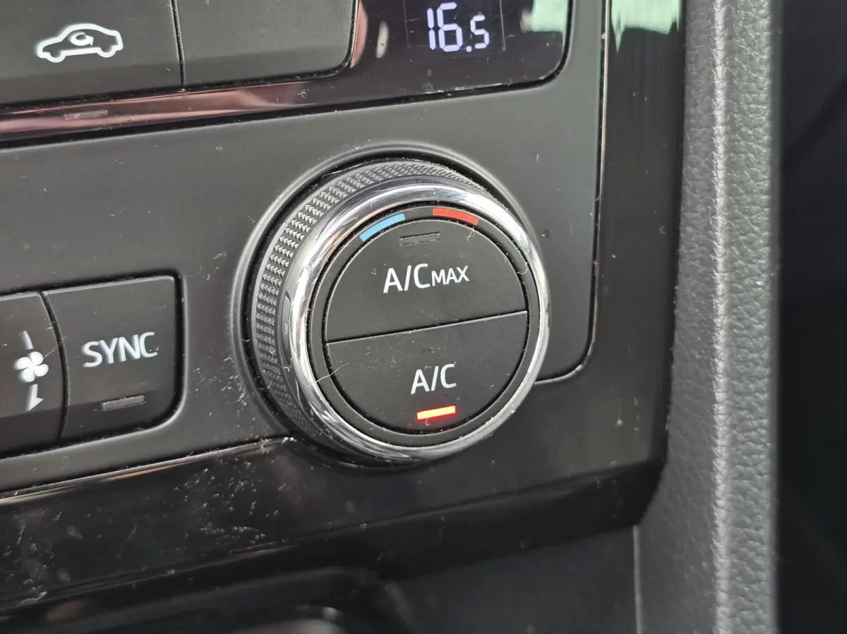 1.5 TSI FR Business Intense LED/360 Cam/Keyless