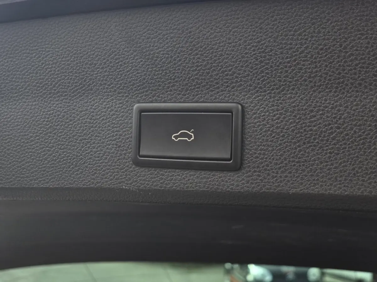 1.5 TSI FR Business Intense LED/360 Cam/Keyless