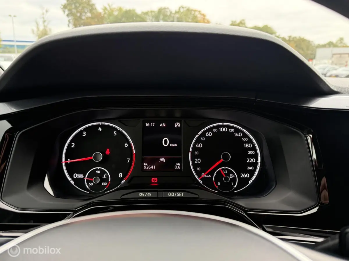 1.0 TSI R-Line ACC | NAVI | CARPLAY