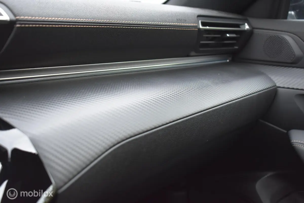 1.6 PureTech GT Line Pano ACC Massage LED Keyless 18" LMV