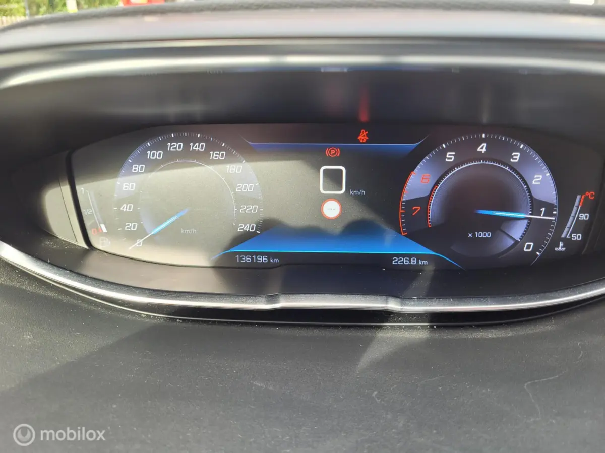 1.2 PureTech Allure clima car play