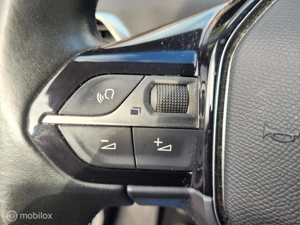 1.2 PureTech Allure clima car play