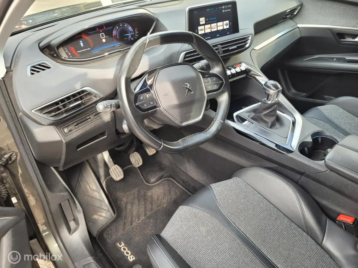 1.2 PureTech Allure clima car play