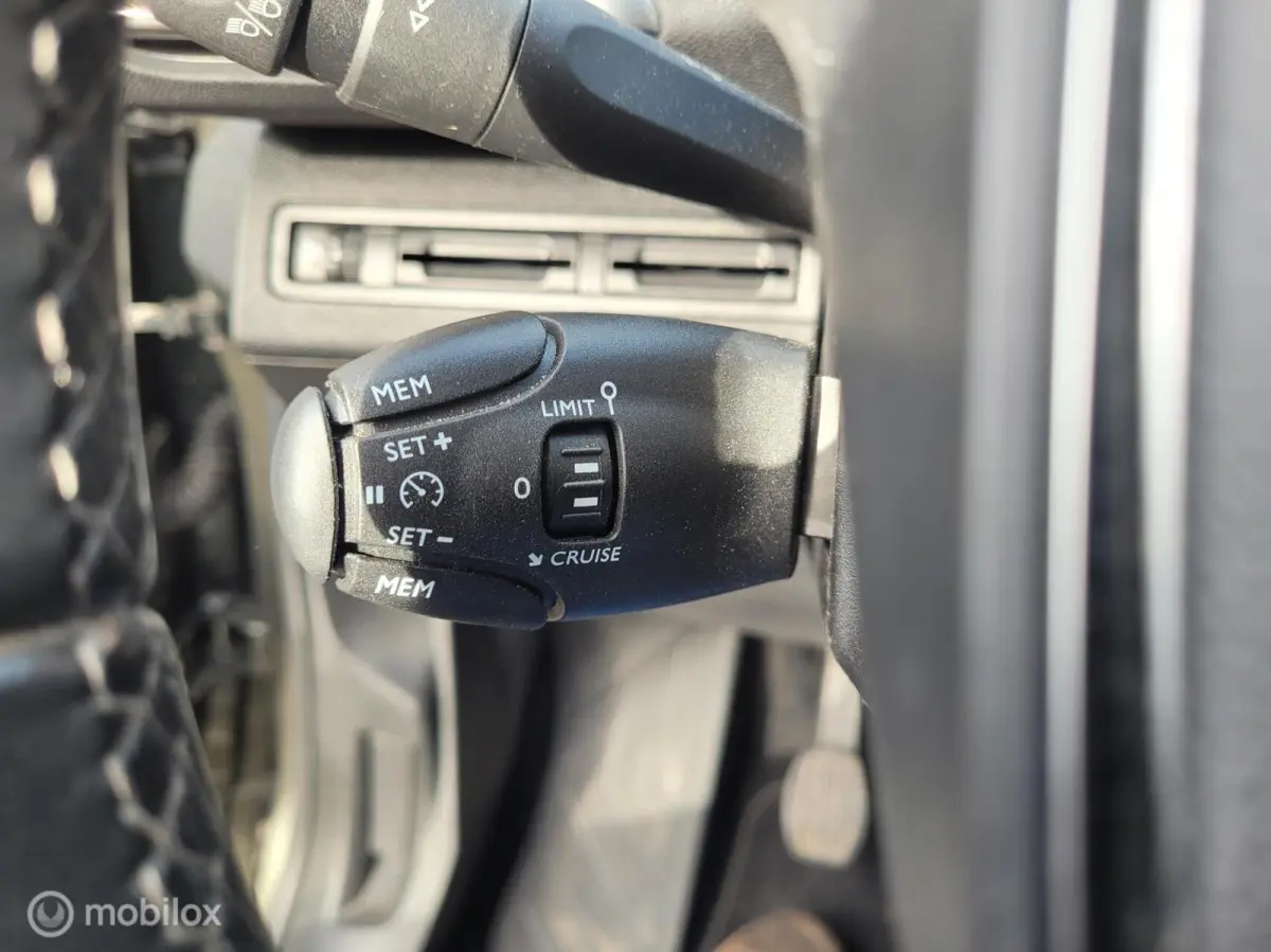 1.2 PureTech Allure clima car play