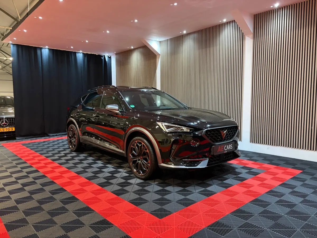 1.4 e-Hybrid VZ Copper Edition Pano Buttons On steering Cam Led Leder Memory Full options!!!
