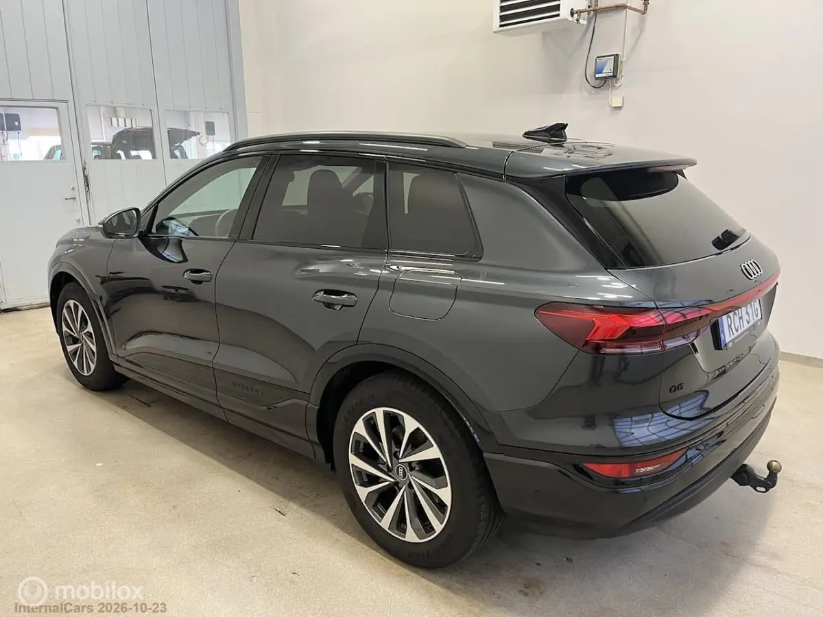 edition 83 kWh, Tech plus, trekhaak