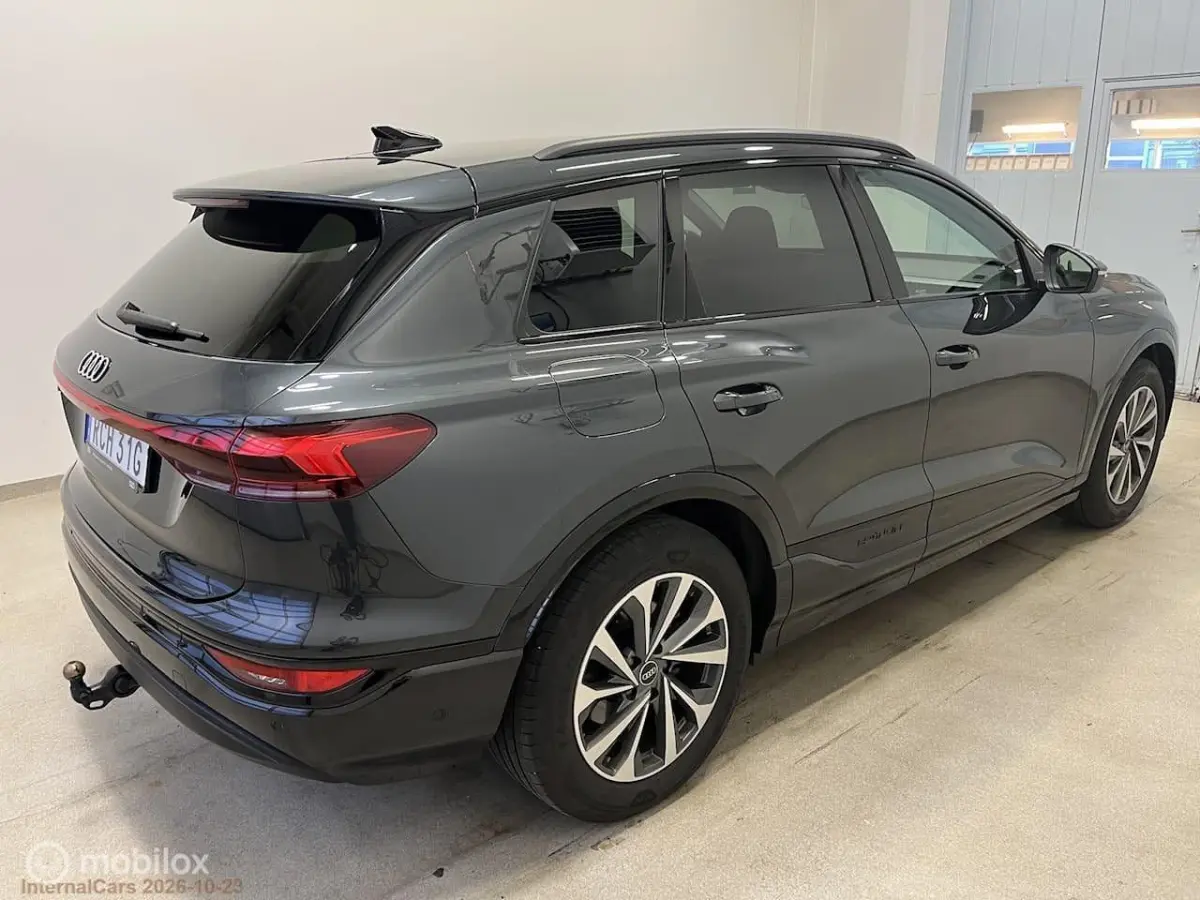 edition 83 kWh, Tech plus, trekhaak
