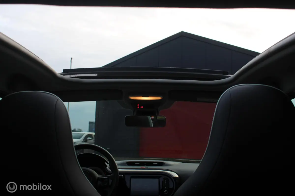 1.0 SCe LaParisienne Cabrio/Climate/Stoelverw