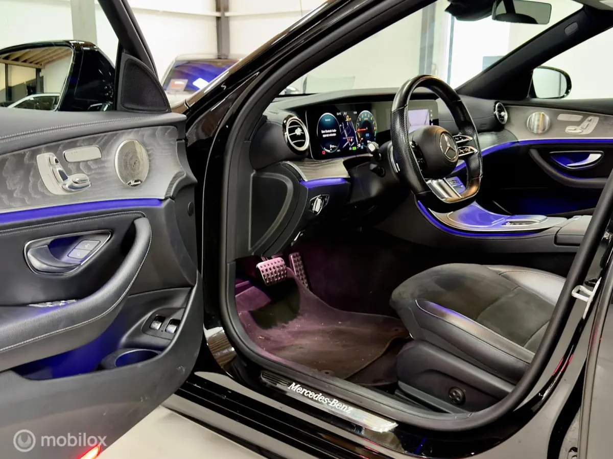 300 e 4MATIC AMG | Pano | Burmester | Memory | Matrix | 360 | Dodehoek | ACC | Leer/Alcantara | Sfeer | incl. BTW | 320PK
