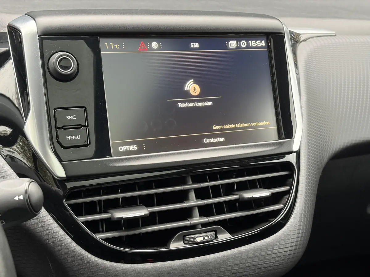 1.2 PureTech Blue Lion ✓D-riem vv in 06-2023✓Pano✓Carplay✓Navi✓Trekhaak✓Pdc✓Airco✓Cruise✓Dealer Onderhouden✓110pk✓Weinig Km✓Lm velgen✓N.A.P✓Apk tot 06-2027