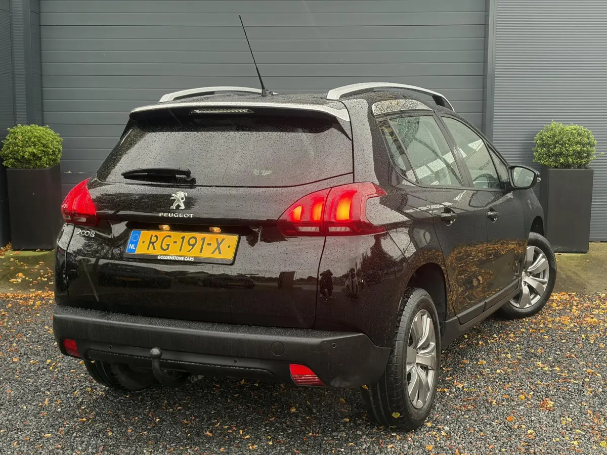 1.2 PureTech Blue Lion ✓D-riem vv in 06-2023✓Pano✓Carplay✓Navi✓Trekhaak✓Pdc✓Airco✓Cruise✓Dealer Onderhouden✓110pk✓Weinig Km✓Lm velgen✓N.A.P✓Apk tot 06-2027