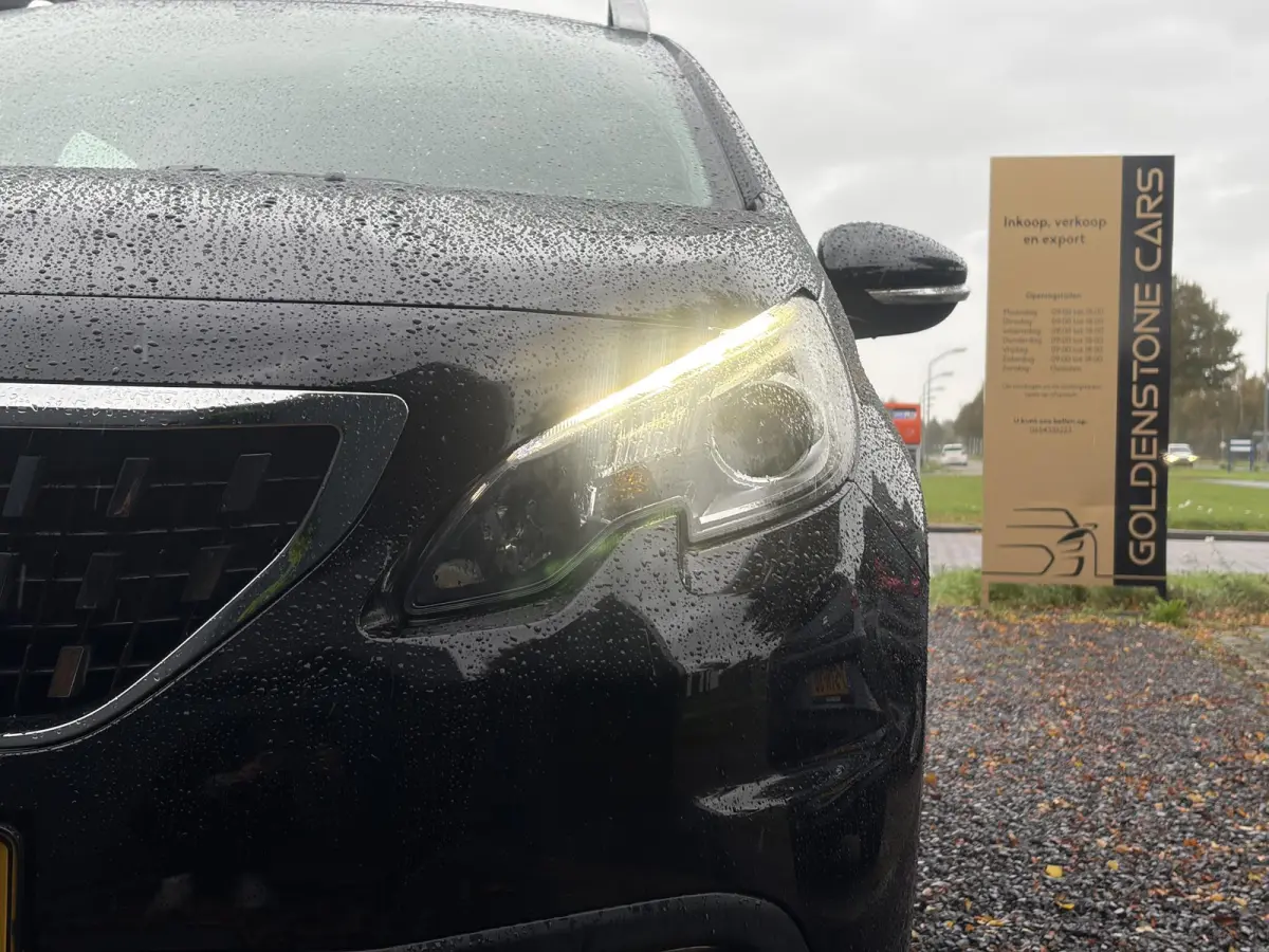 1.2 PureTech Blue Lion ✓D-riem vv in 06-2023✓Pano✓Carplay✓Navi✓Trekhaak✓Pdc✓Airco✓Cruise✓Dealer Onderhouden✓110pk✓Weinig Km✓Lm velgen✓N.A.P✓Apk tot 06-2027