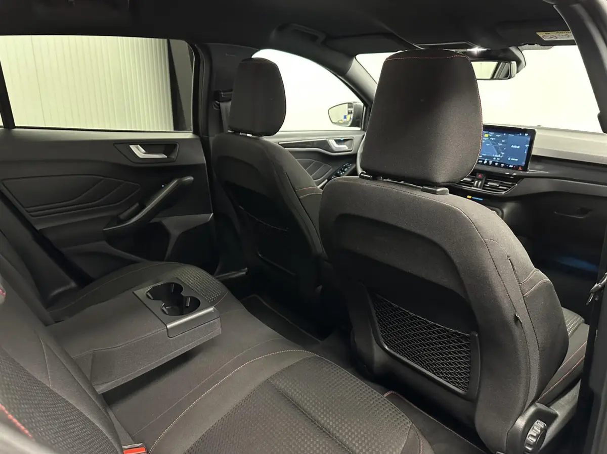 1.0 EcoBoost Hybrid ST Line X CAMERA CARPLAY NAVI VIRTUAL CRUISE.