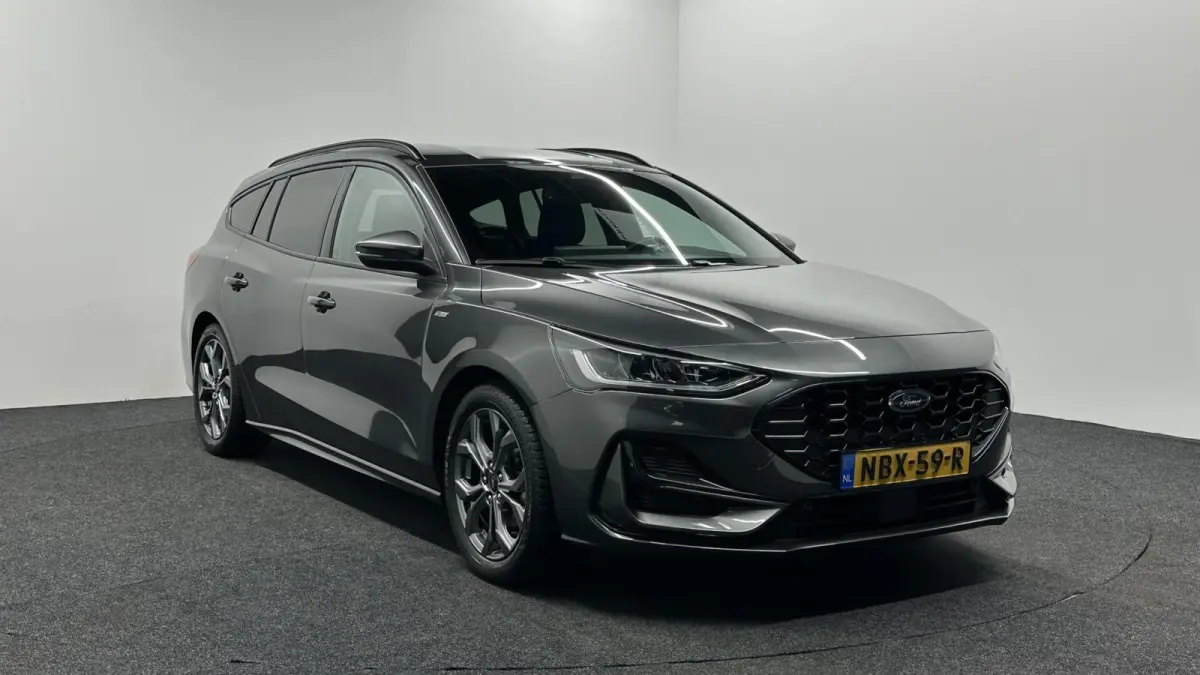 1.0 EcoBoost Hybrid ST Line X CAMERA CARPLAY NAVI VIRTUAL CRUISE.