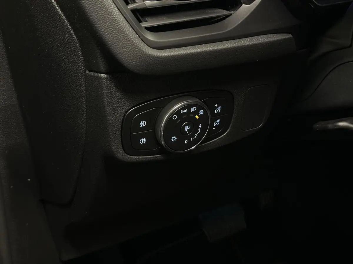 1.0 EcoBoost Hybrid ST Line X CAMERA CARPLAY NAVI VIRTUAL CRUISE.