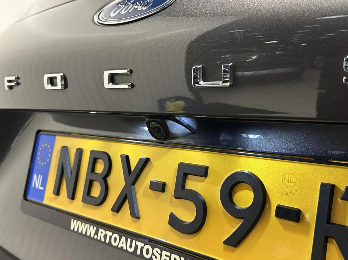 1.0 EcoBoost Hybrid ST Line X CAMERA CARPLAY NAVI VIRTUAL CRUISE.